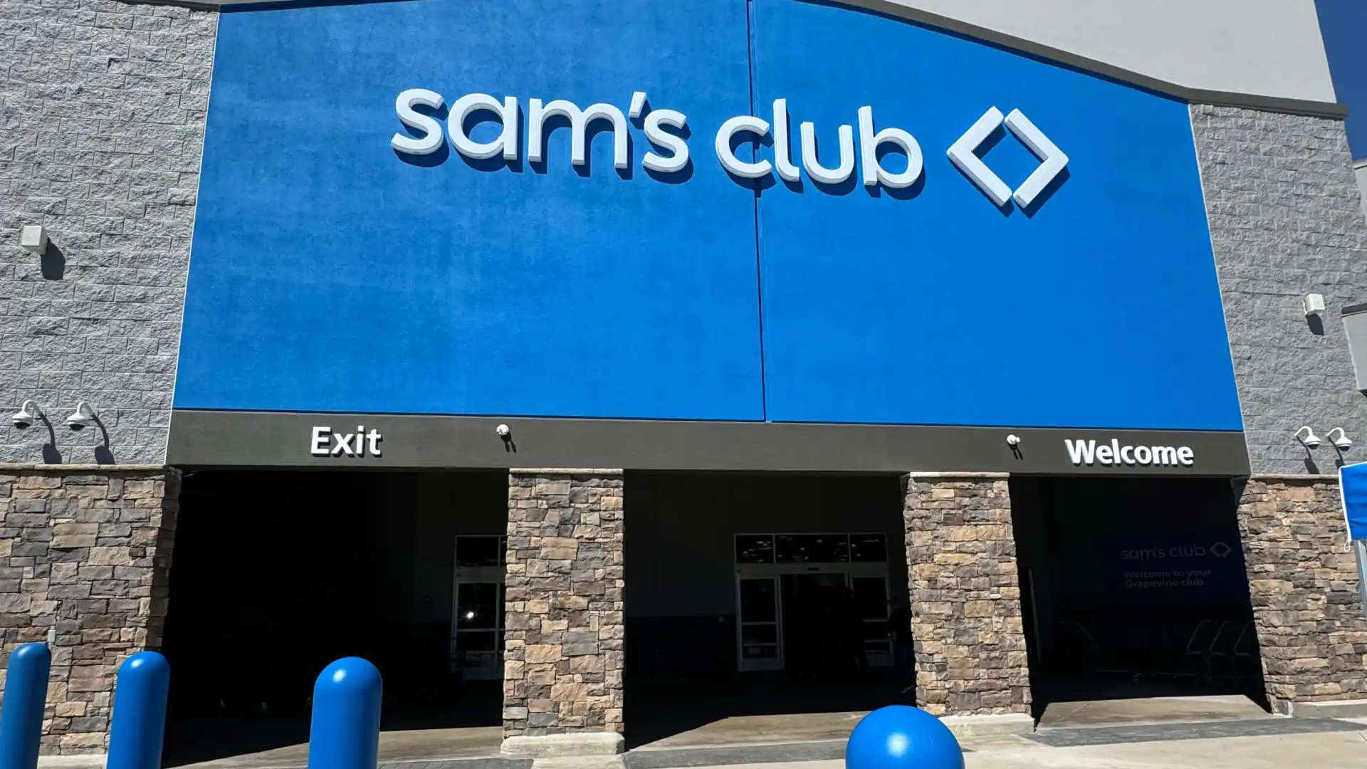 Walmart-owned Sam’s Club tests the future without checkout lines